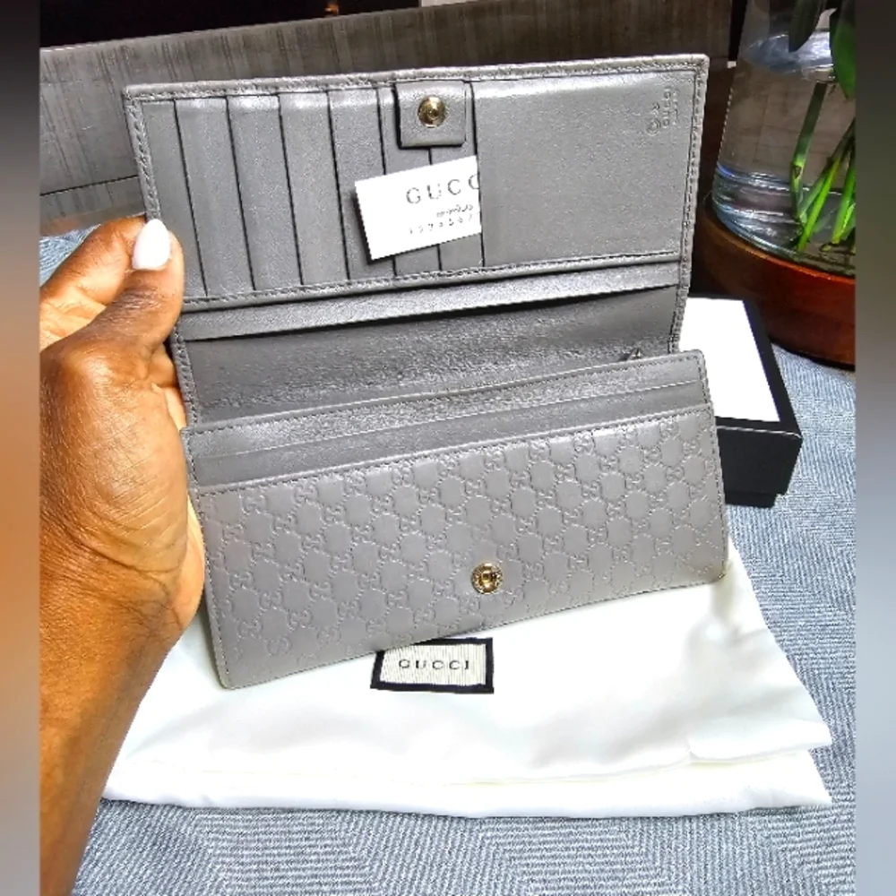 GUCCI Micro Guccissima Wallet - Picture 2 of 2